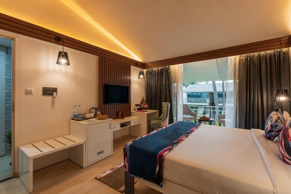 Foxoso La Beach Resort & Spa Goa Velha Esterno foto